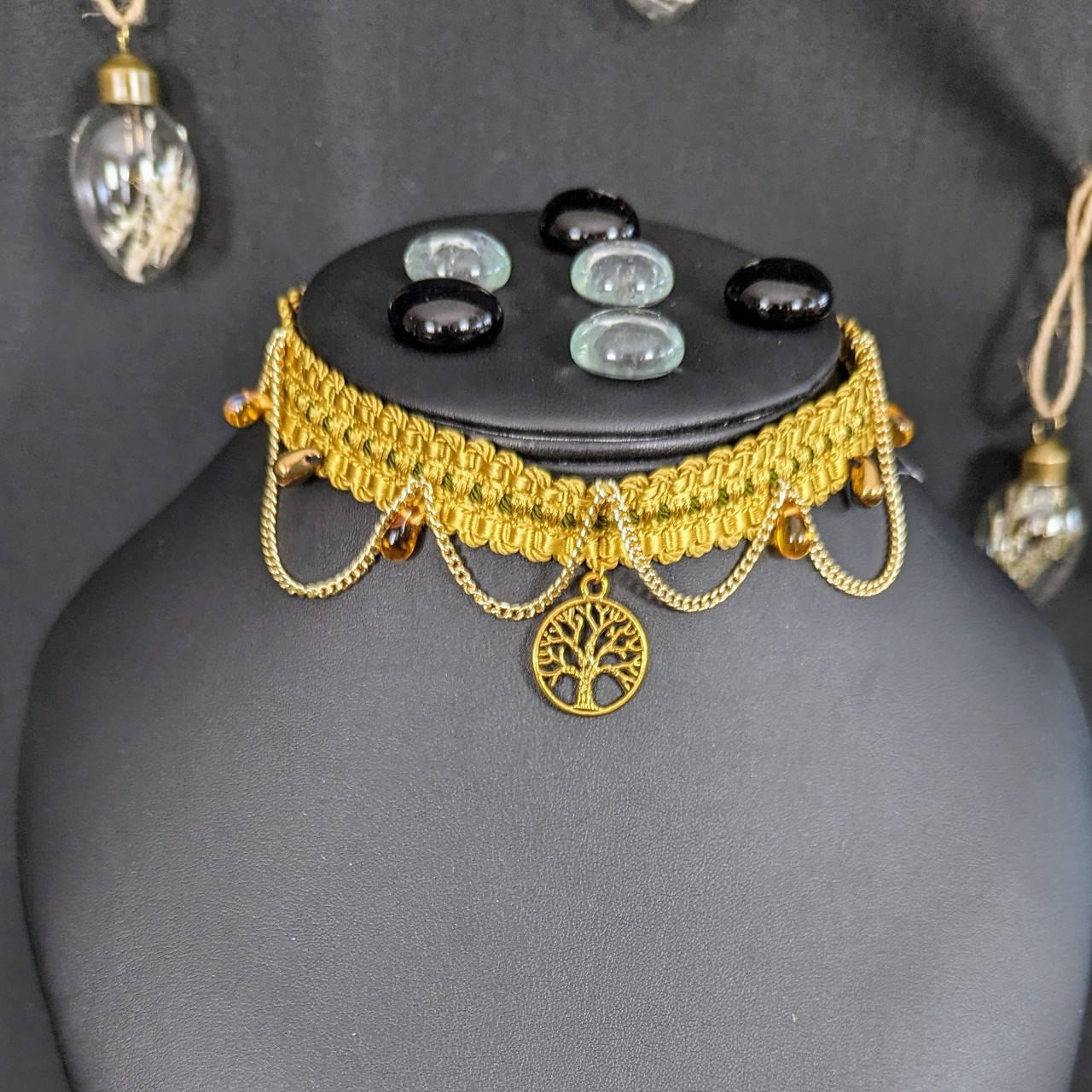 creation-collier-gallon-dore-chaine-perle-meami-couture-et-creation