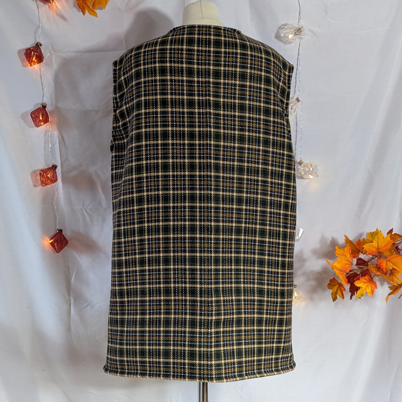 creation-veste-longue-sans-manche-laine-vert-et-jaunex-carreaux-meami-couture-et-creation