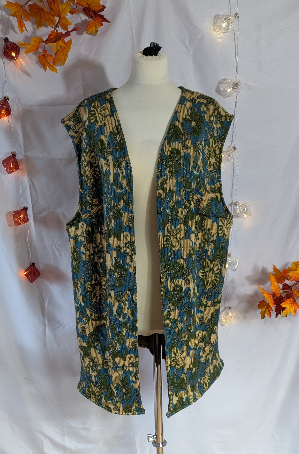 creation-veste-longue-sans-manche-laine-vert-et-jaunex-meami-couture-et-creation